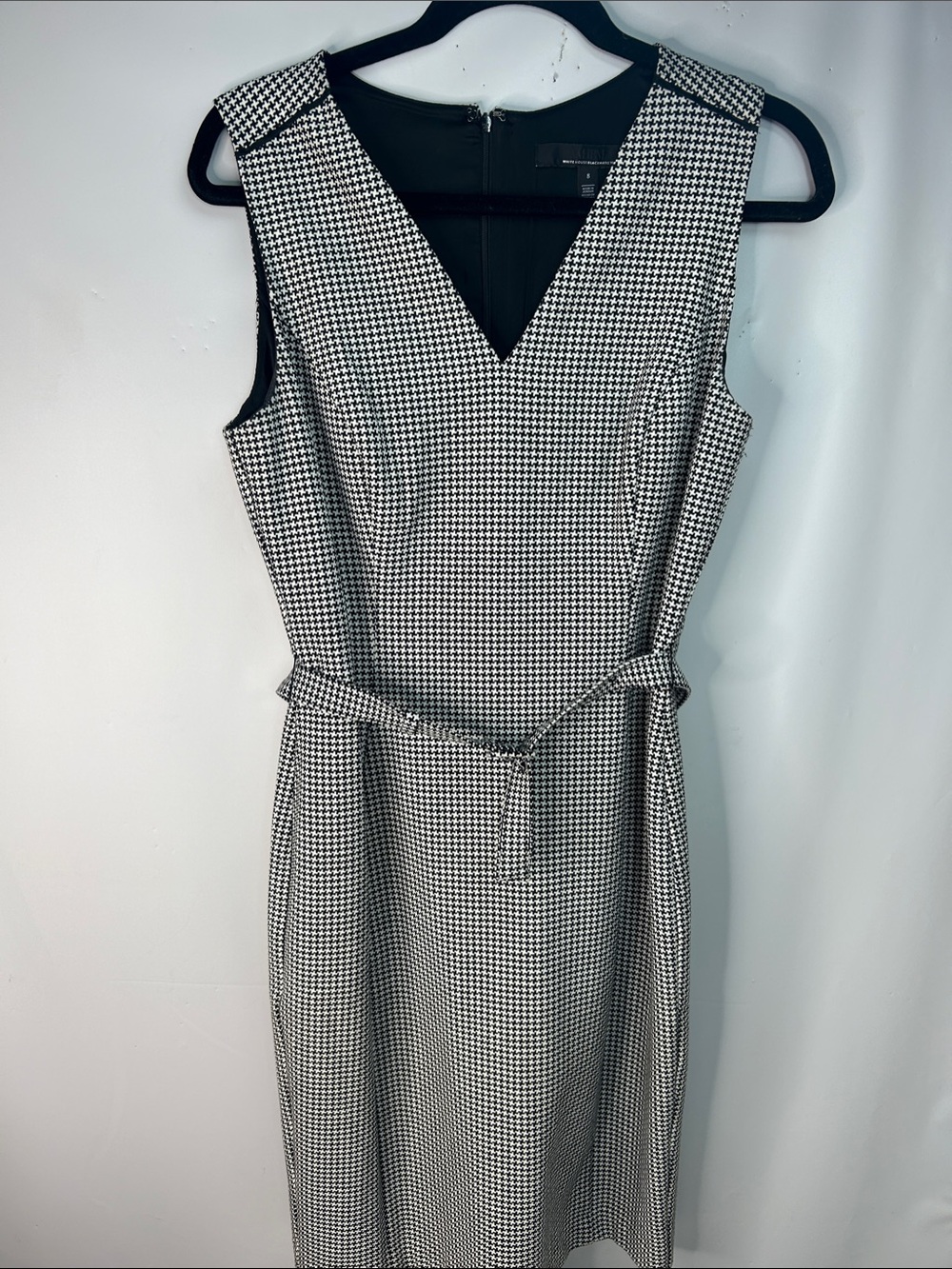 White House Black Market Black & White Houndstooth V-Neck Midi Dress